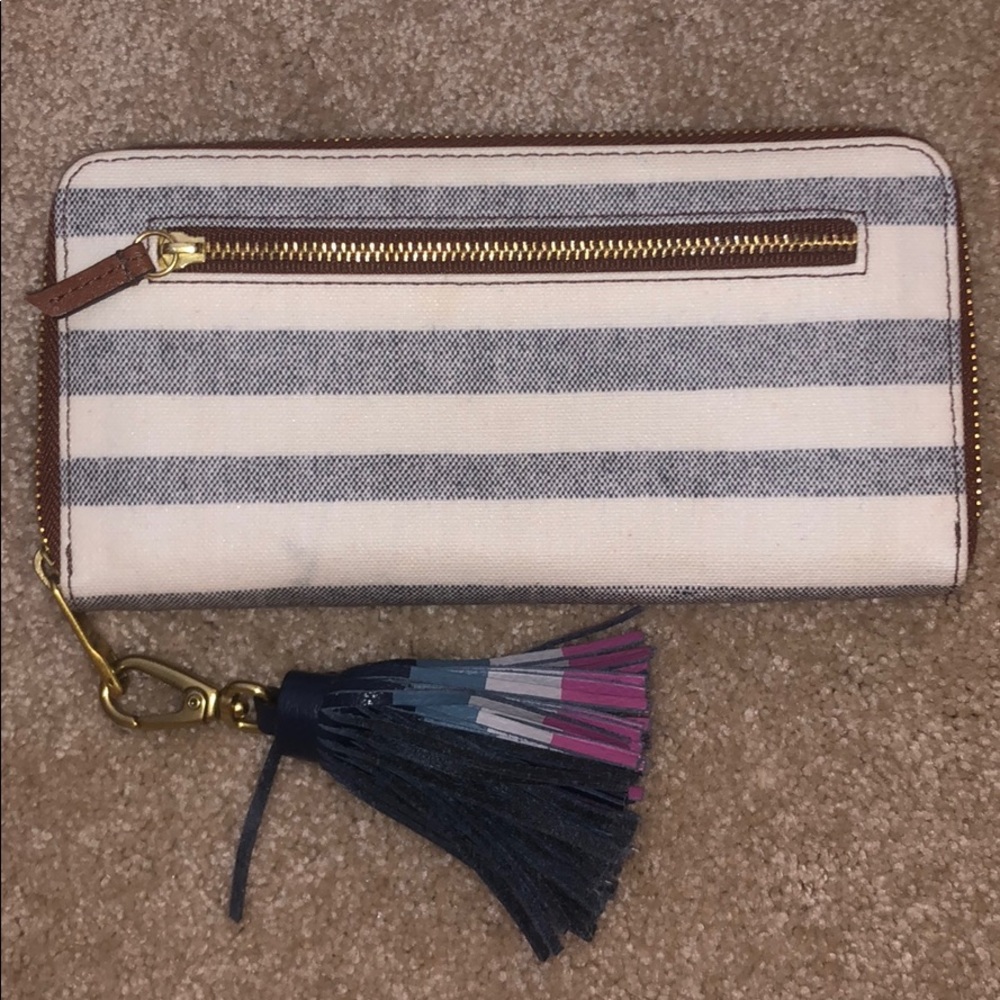 Wallet - Picture 2 of 8